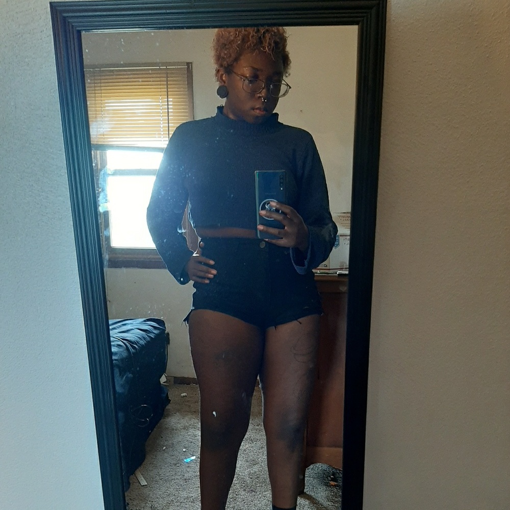 Meet your Posher, Angelyn